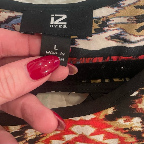 IZ Buyer Size L - Picture 4 of 4